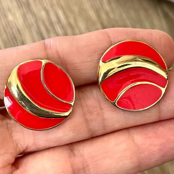Jewelry - Red enamel and gold tone circle post earrings